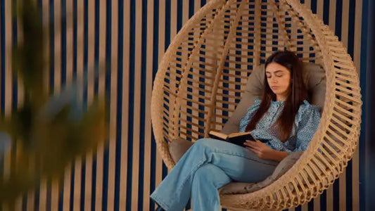 hanging pod chair