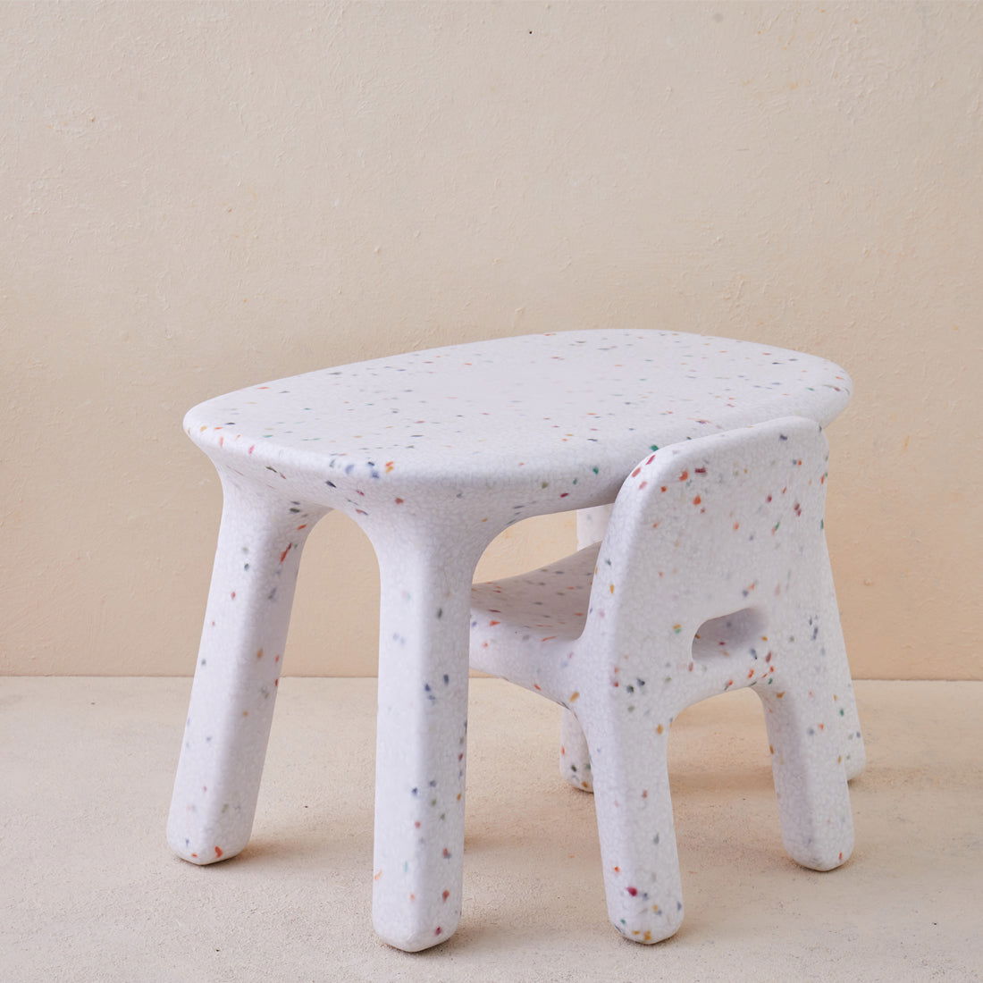 Odie Kids 3pc Table and Chair Set - Sprinkle - Odie Home